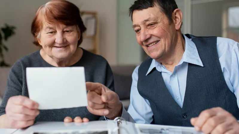 Care pensionari primesc o creștere de pensie de 50% chiar înainte de recalculare? - Foto: Freepik