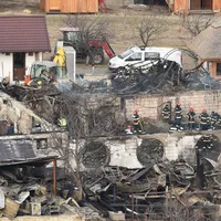 Patronul pensiunii care a ars, Cornel Dinicu a depus plângere penală în urma incendiului - Foto: ISU / imagine cu caracter ilustrativ