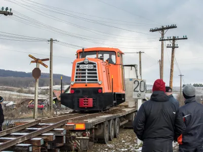 Prima locomotivă de cale ferată îngustă construită și livrată în România în ultimii 31 de ani. / Foto: Asociatia Prietenii Mocanitei, Facebook