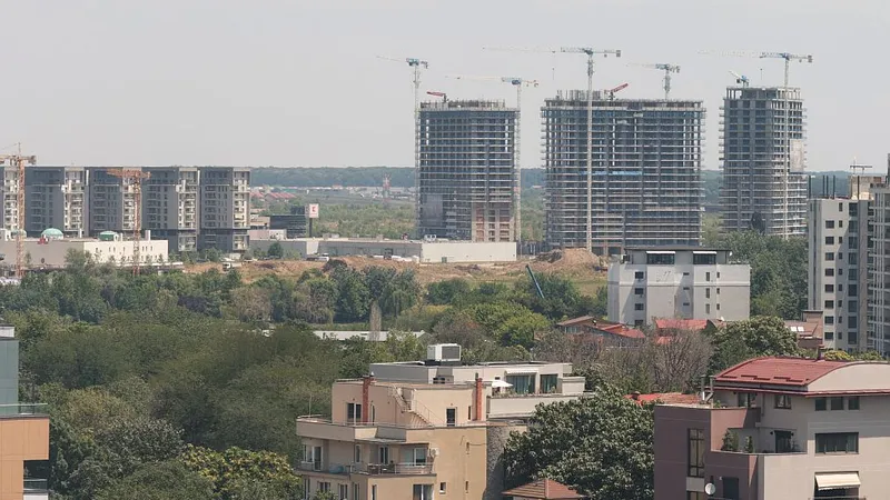 Unde îţi poţi lua apartament de 2 camere, cu 16.000 €, în Bucureşti. E chiar într-o zonă bună - Foto: INQUAM PHOTOS/George Călin