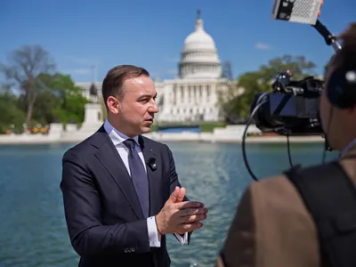 Ivan anunță investiții de 3,5 miliarde de euro în producția și transportul de energie și gaze naturale - Foto: Facebook/Bogdan Ivan