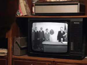 Chiar erau mai bune mâncarea, filmele și muzica pe vremea lui Nicolae Ceaușescu?