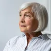 Pensionar întristat de pensie - Foto: Freepik