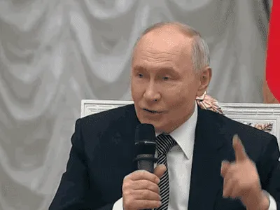  „Nebunia progresează”. Moment de neputință la Kremlin: Putin a fost pus în dificultate în fața ofițerilor săi