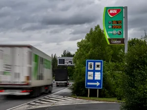 Cum a ajuns compania maghiară MOL să vândă motorină și benzină mai ieftin la Arad decât în Ungaria? - Foto: Profimedia Images (Imagine cu caracter ilustrativ)