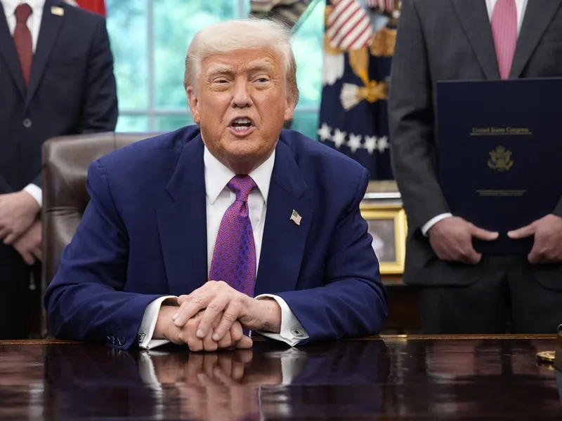 Trump dă un ordin prin care imigranţilor ilegali li se oferă gratis un zbor pentru a pleca din SUA - Foto: Profimedia Images (Imagine cu rol ilustrativ)