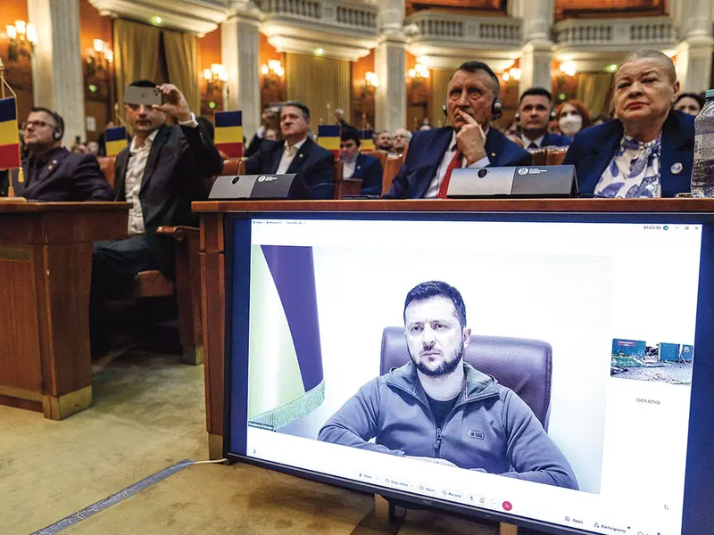 Președintele Zelenski  s-a adresat Parlamentului României prin videocall - Foto: INQUAM PHOTOS/ Octav Ganea