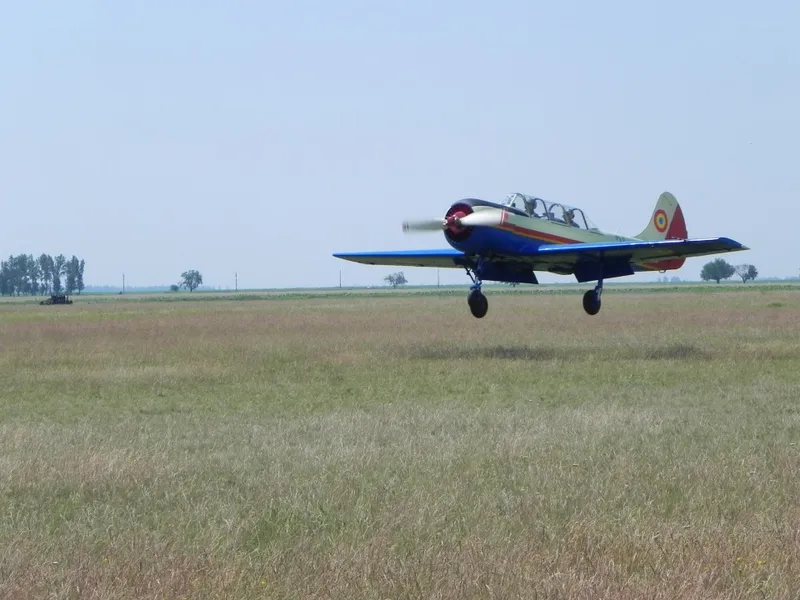 Avioanele de acrobație, arma ideală la război împotriva dronelor Rusiei. Lecția Ucrainei și Poloniei - FOTO: For'ele Aeriene Române