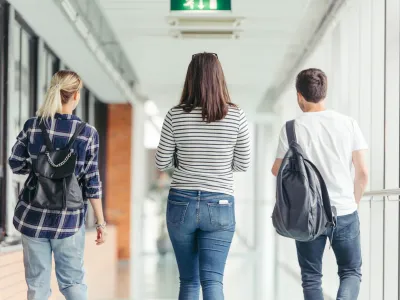 Suntem campionii Europei la matematică, dar 49% dintre elevi nu pot face o banală înmulțire. Cum se explică?