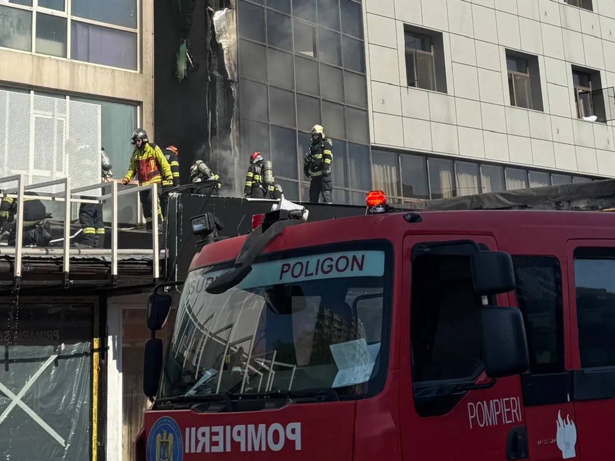 Incendiu în București pe șoseaua Virtuții - Foto: ISU B- IF