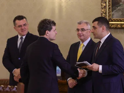 Președintele Nicușor Dan și George Simion - Foto: INQUAM PHOTOS / Octav Ganea
