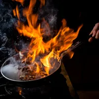 5 metode ca să cureți o tigaie arsă - Foto: Freepik - cu rol ilustrativ