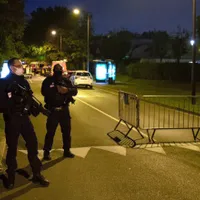 Stradă din Conflans Saint-Honorine izolată de Poliție/FOTO: digi24.ro