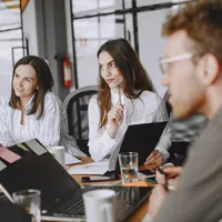 Ce salarii au românii în Germania? Iată cât câștigă la 20, 30 sau 40 de ani - Foto: Freepik.com (rol ilustrativ)