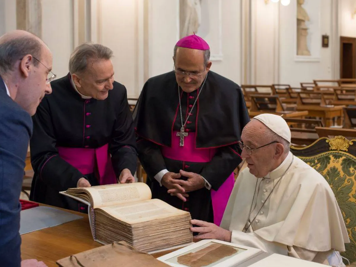 Episcopii şi cardinalii vor putea fi convocaţi şi condamnaţi de tribunalul penal al Vaticanului/FOTO: Facebook/Vatican News