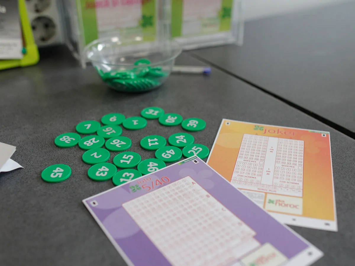 Milionarii de duminică? Rezultatele Loto 6/49, 5/40 și Joker, 2 noiembrie