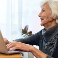 Funcționează programul informatic de la Casa de Pensie. În ce ordine se dau banii restanți? Foto: Freepik (fotografie cu caracter ilustrativ)