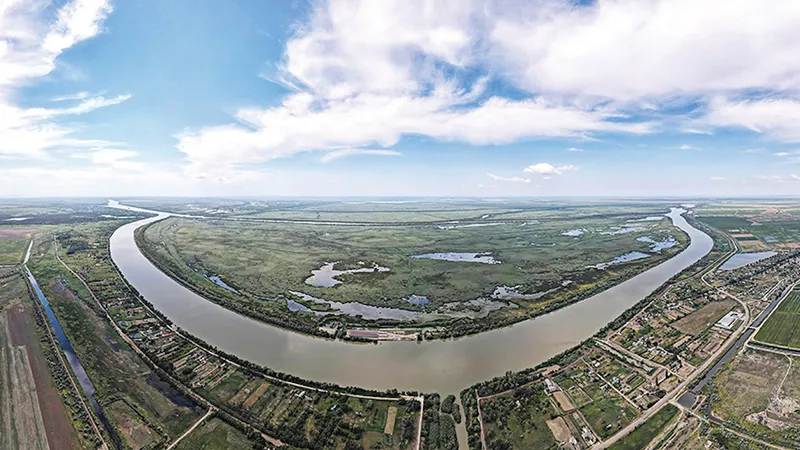 Construcția canalului care face legătura între Dunăre şi Marea Neagră a început în anul 2004 - Foto: Profimedia Images