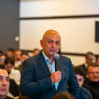 Blocaj. PSD și PNL.10 ore de negocieri, fără consens pentru candidatul la primăria București - Foto: FB