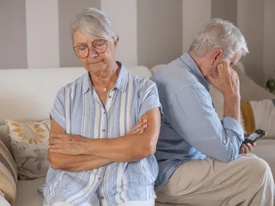 Ce pensie primește un pensionar după 35 de muncă pe salariu minim? Dacă e pensionat anticipat cu penalizare