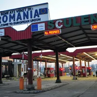 Ce salarii mari aveau vameșii care luau șpagă de la șoferi - Foto: Facebook / Pubklica.md