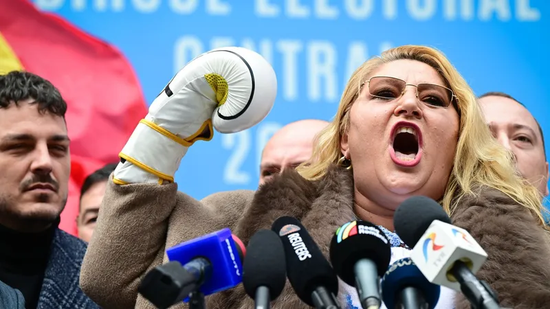 Șoșoacă a răbufnit la adresa parlamentarilor SOS fugiți la PSD: „Niște impostori, niște traseiști!” - Foto: Profimedia images
