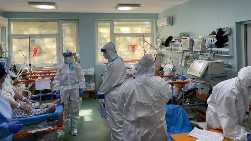 Românii bolnavi refuză să fie transferați la spitalele din străinătate. Se tem ca vor muri de foame/FOTO: Facebook/RoVaccinare