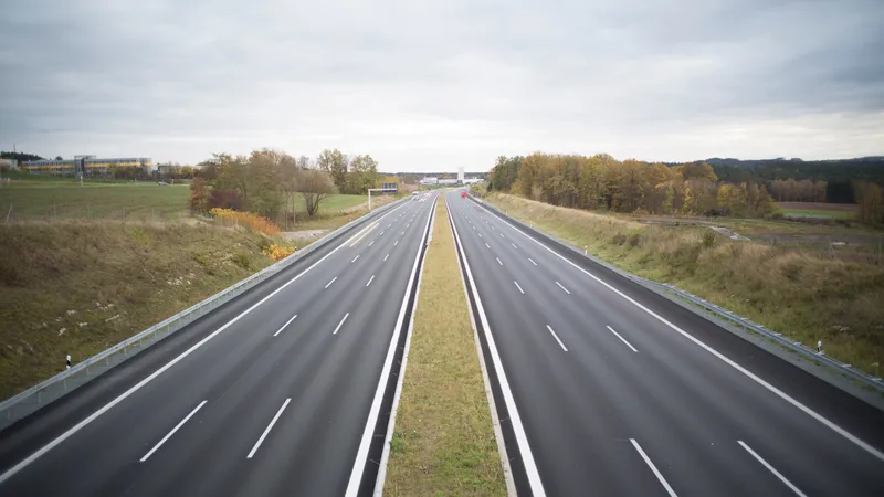Infrastructura rutieră din România, făcută de pe azi pe mâine. Un nou termen de executare pentru A7 Foto: Pexels (fotografie cu caracter ilustrativ)