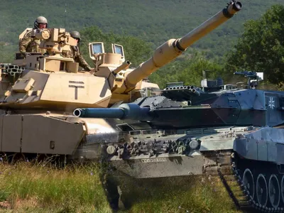 Vor câștiga tancurile M1 Abrams și Leopard 2 războiul pentru Ucraina? Avantaje și dezavantaje - FOTO: Profimedia