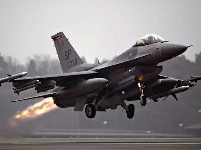 Avion de luptă  F16 - Foto: Profimedia Images