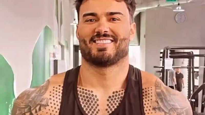 Manelistul și vlogger-ul Jador. - Foto: Facebook/JADOR