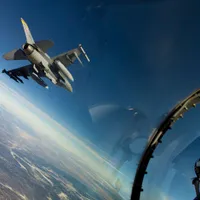 Atac cu drone rusești la granița României. Mesaje RO-ALERT emise în Tulcea. MApN ridică 2 F-16 - Foto: Profimedia images
