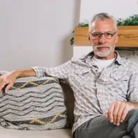 A muncit 35 de ani și va primi 1.600 lei în plus la pensie la recalculare. În ce an s-a pensionat? - Foto: Freepik