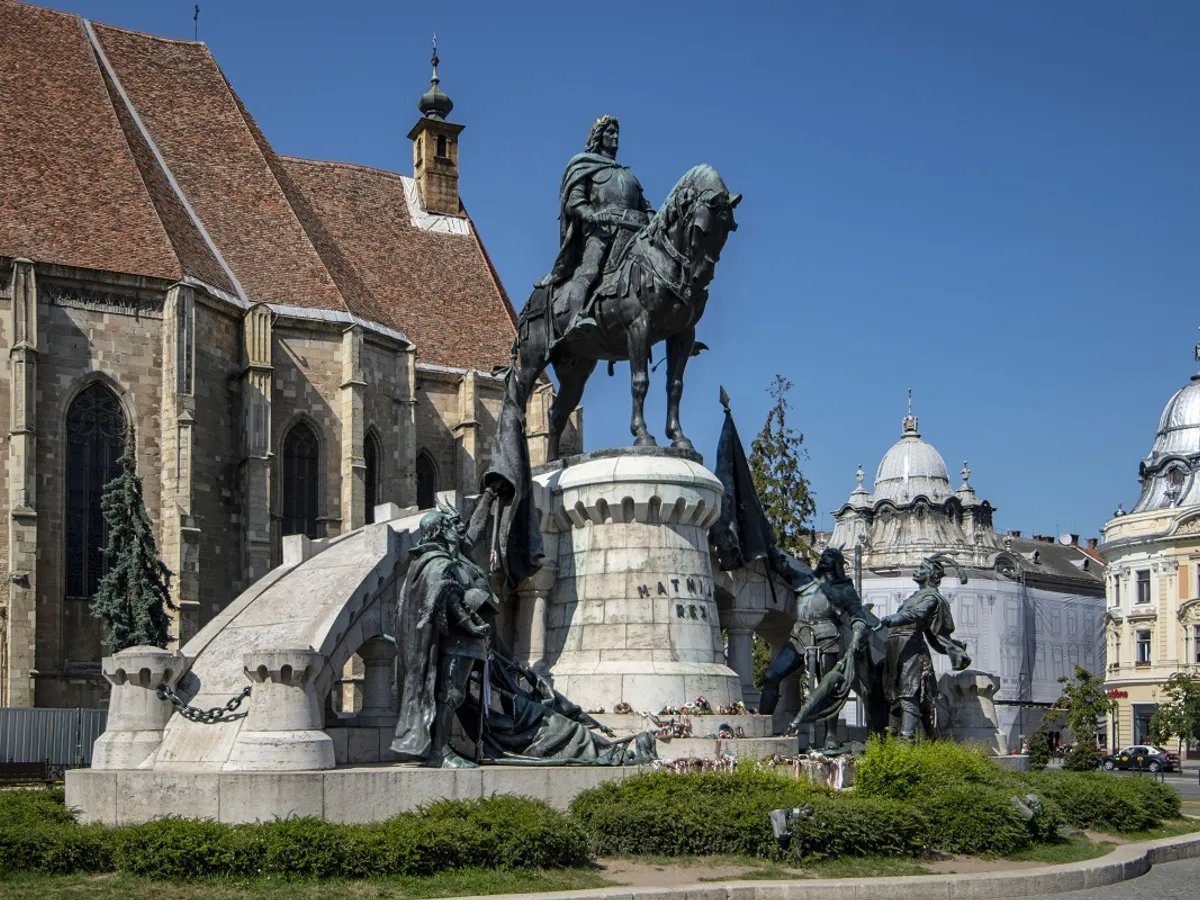 Cluj Napoca statuie Matei Corvin