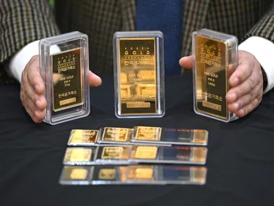 Aurul depășește 5.000 de dolari uncia - Foto: Profimedia images