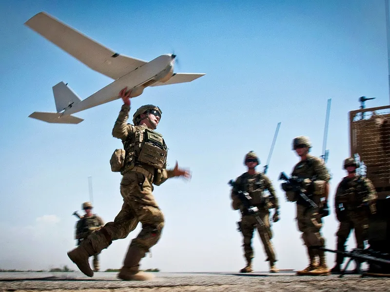 Atac cu peste 100 de drone ucrainene asupra rafinăriilor și fabricilor militare din Moscova - Foto: Profimedia images - Caracter ilustrativ
