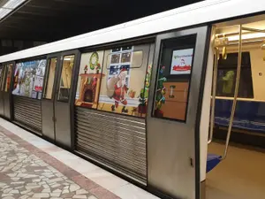 Panică la metrou pe linia Piaţa Iancului - Piaţa Victoriei. O persoană a leșinat într-un tren - FOTO: Facebook/Metrorex