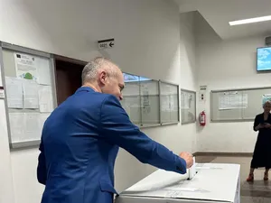 Daniel Funeriu: Am votat pentru o Românie în care familiile noastre trăiesc în adevăr foto: Facebook/Daniel Funeriu
