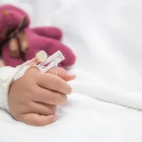 O mamă dă în judecată spitalul după ce fiica ei a murit. Medicii credeau că e răcită - Foto: Arhiva