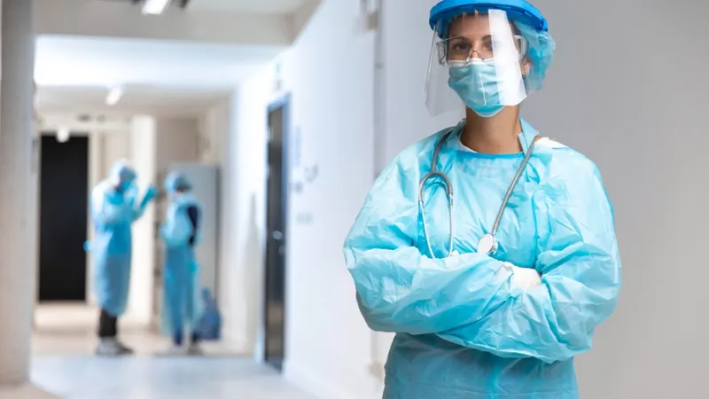 Medici în spital de Covid - Foto: Freepik (rol ilustrativ)