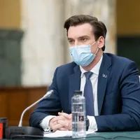 Andrei Baciu a anunțat că încă 156.000 de locuri noi de vaccinare cu vaccin Pfizer/BioNTech vor fi alocate de luni/FOTO: Facebook/Guvernul României