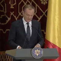 Donald Tusk i-a impresionat pe români prin discursul său în limba română