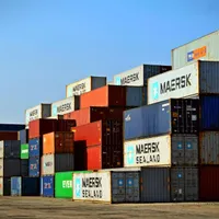 Lot de cargo containere - Foto: Pexels/Chanaka