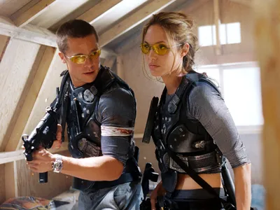 Brad Pitt și Angelina Jolie în „Mr. & Mrs. Smith”  - Foto: Profimedia Images