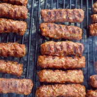 Cum se făceau micii acum peste 100 de ani - Foto: Facebook/Transilvania FOOD - cu rol ilustrativ