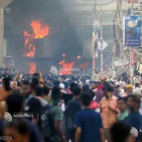 Sediul televiziunii publice BTV, incendiat. Multe persoane sunt prinse în interiorul imobilului - Foto: Agerpres(imagine cu rol ilustrativ)
