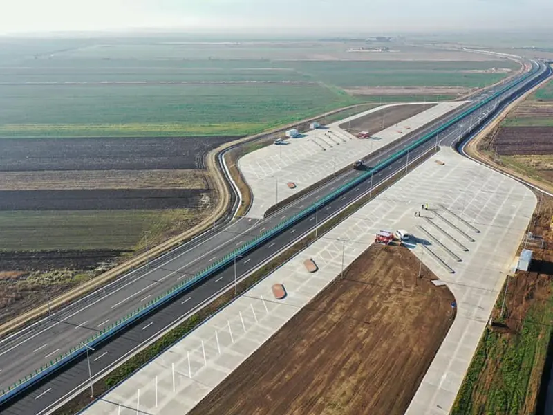 Patru centimetri de autostradă, construiți, după Revoluție, pentru fiecare român. În Moldova, zero