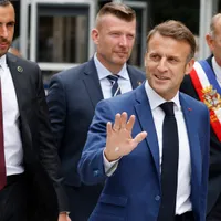 Extrema dreaptă câștigă alegerile din Franța. Macron cere coaliție largă contra lui Le Pen - Foto: Profimedia Images