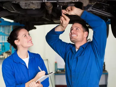 Toate mașinile diesel produse începând din 2011 și toate mașinile pe benzină produse din 2017 sunt dotate cu filtru de particule. - Foto: Freepik (imagine cu rol ilustrativ)