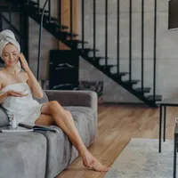 Cresc ratele românilor care au credite imobiliare și auto în euro? Ce spune ministrul de finanțe? - Foto: Freepik